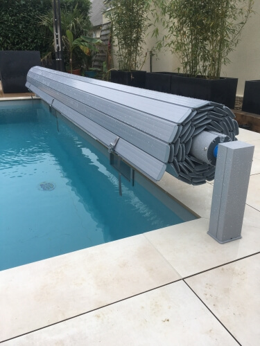 volet de piscine hors sol lame PVC modèle ONE